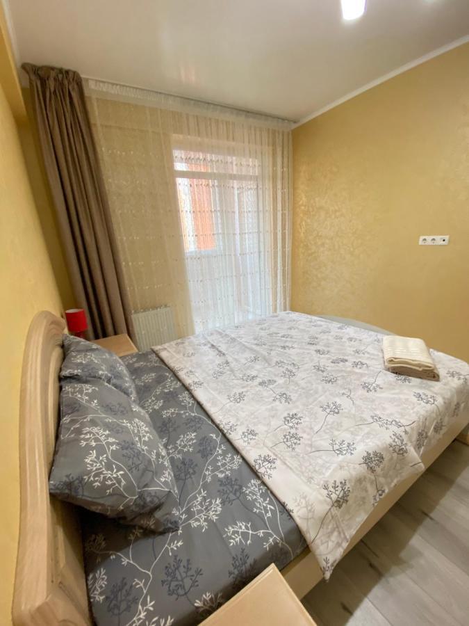 Two Bedroom Large Apartment In Chisinau Ngoại thất bức ảnh