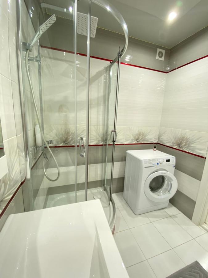 Two Bedroom Large Apartment In Chisinau Ngoại thất bức ảnh