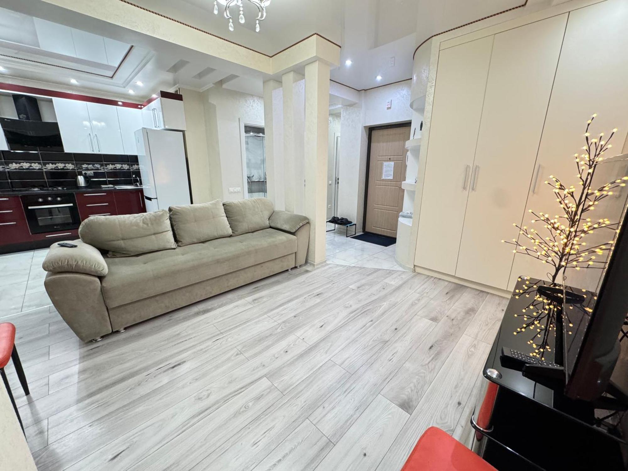 Two Bedroom Large Apartment In Chisinau Ngoại thất bức ảnh