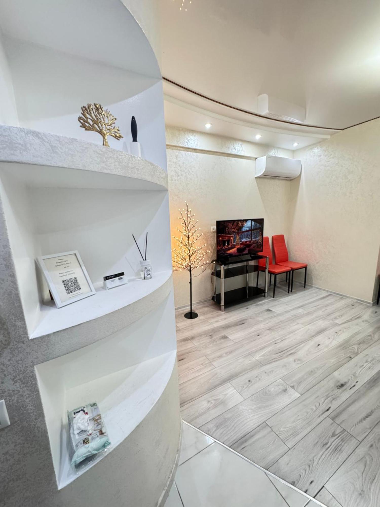 Two Bedroom Large Apartment In Chisinau Ngoại thất bức ảnh