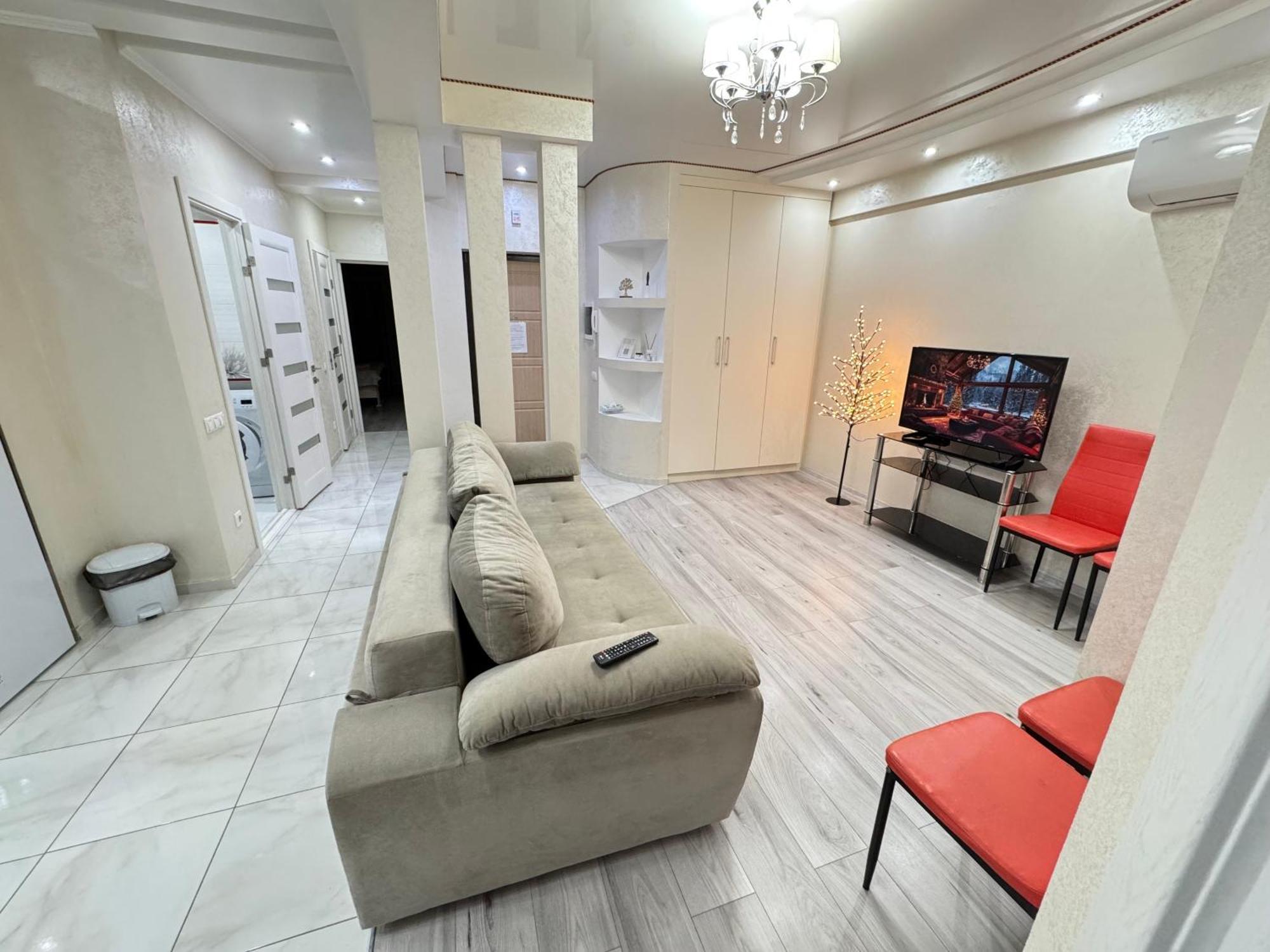 Two Bedroom Large Apartment In Chisinau Ngoại thất bức ảnh